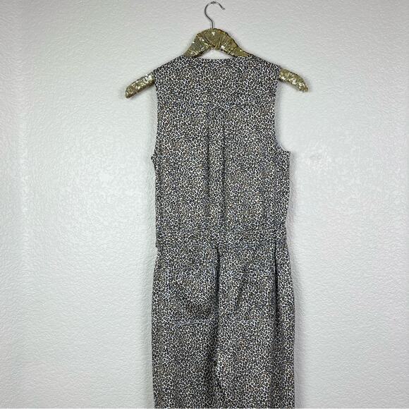 Banana Republic • Leopard Print Wrap Jumpsuit - Picture 12 of 15